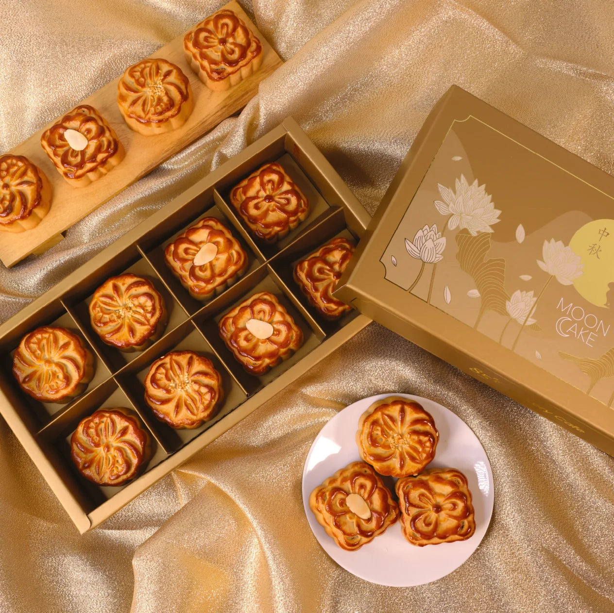 8-Piece Cantonese Mooncake Gift Box